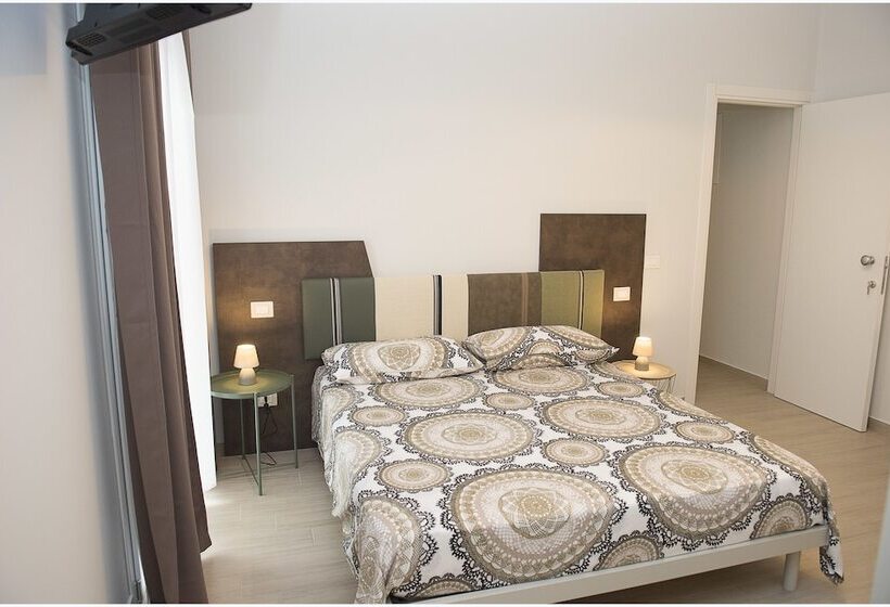 Номер Стандарт Вид на Сад, Dolce Vita