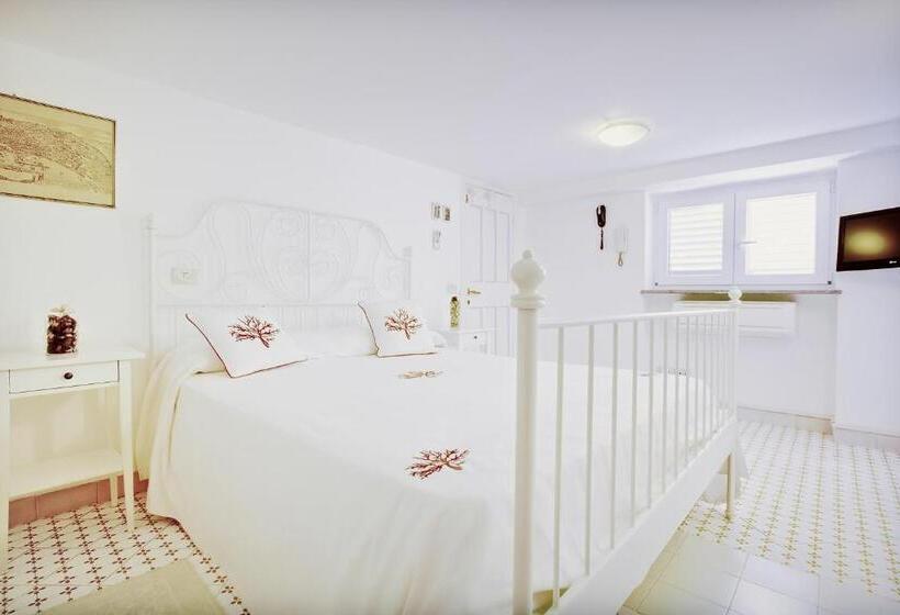 Номер Стандарт Вид на Сад, Suite Villa Carolina