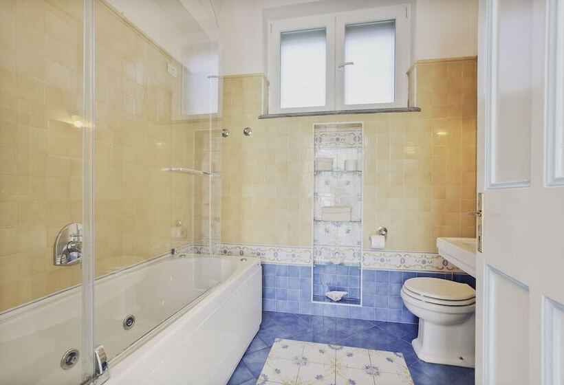Вилла Deluxe 1 Спальня, Suite Villa Carolina