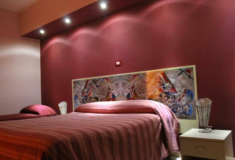 اتاق استاندارد سه نفره, Il Fiore Di San Giovanni B&b