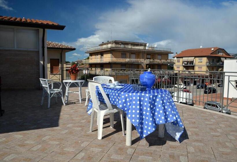 Апартаменты 2 Спальни с Террасой, B&b Aquino In Terrazza
