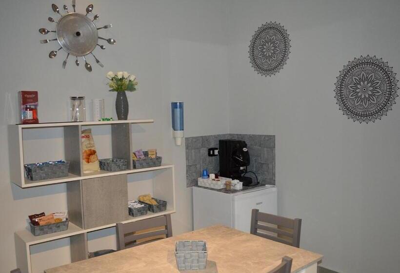 Standard room with outdoor bath, B&b Aquino In Terrazza