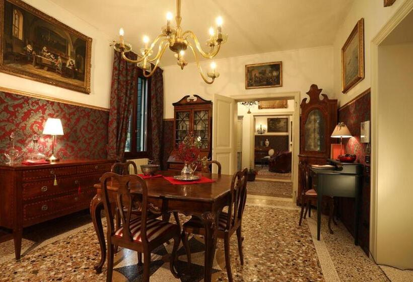 اتاق استاندارد با تراس, Villa La Fenice Treviso