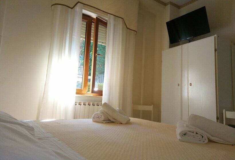 스탠다드 싱글 룸, Fleming