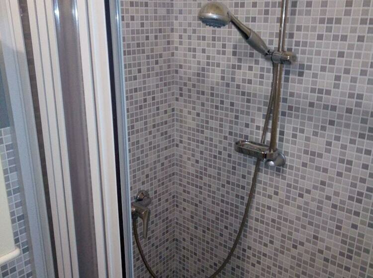 스탠다드 룸, Fleming