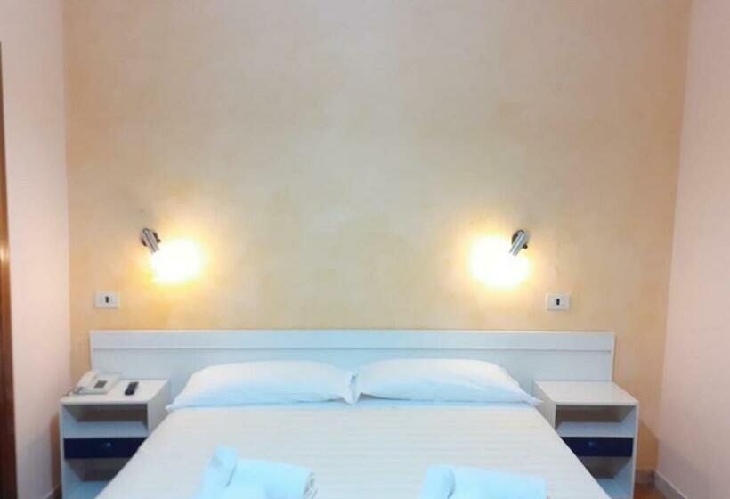 스탠다드 싱글 룸, Fleming