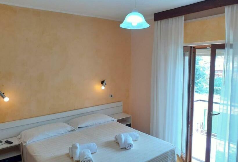 스탠다드 룸, Fleming