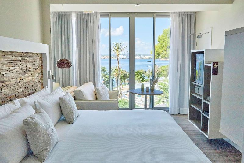 جناح ديلوكس, Diamond Head Beach Resort