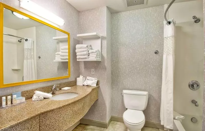 سوییت لوکس, Diamond Head Beach Resort