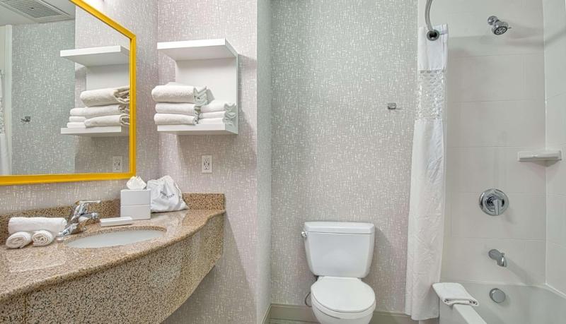 デラックススイート, Diamond Head Beach Resort