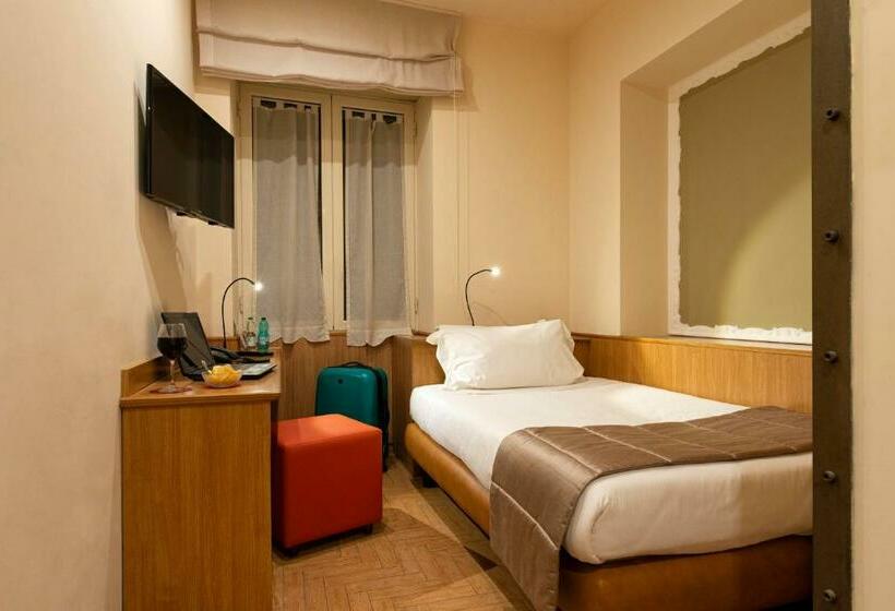 Standard Single Room, Grand Hotel Europa & Restaurant