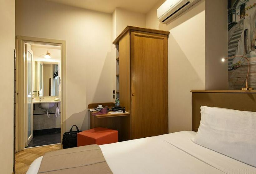 Standard Single Room, Grand Hotel Europa & Restaurant
