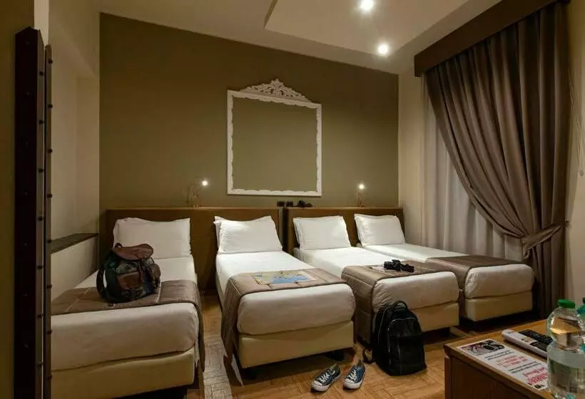 Standard Quadruple Room, Grand Hotel Europa & Restaurant