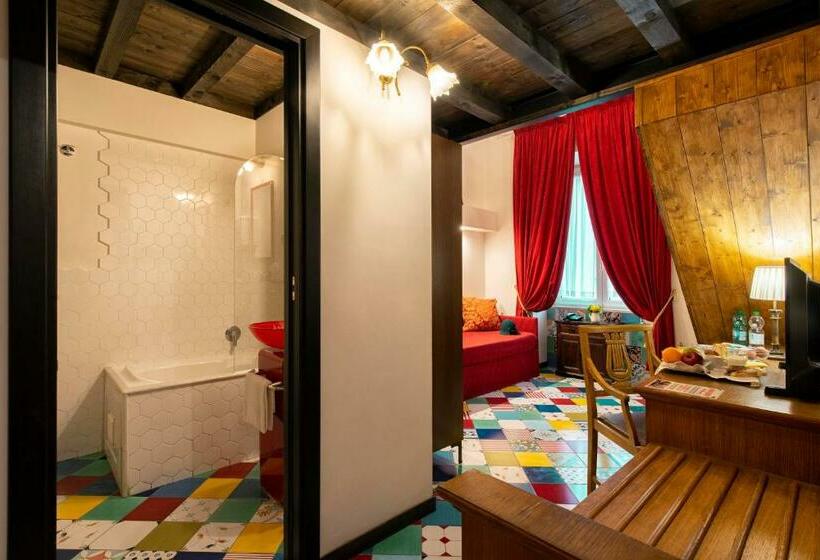 Junior Suite, Grand Hotel Europa & Restaurant