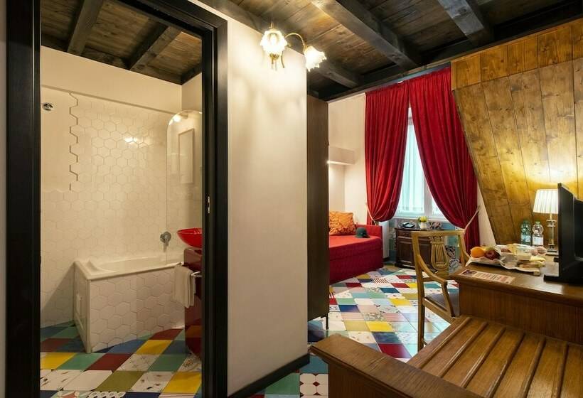 Junior Suite, Grand Hotel Europa & Restaurant