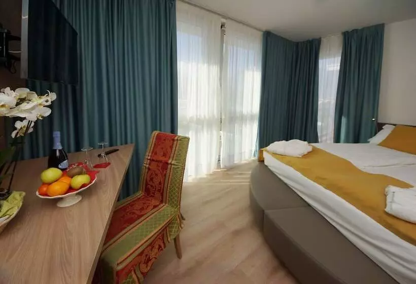 اتاق لوکس, Ambassador Suite