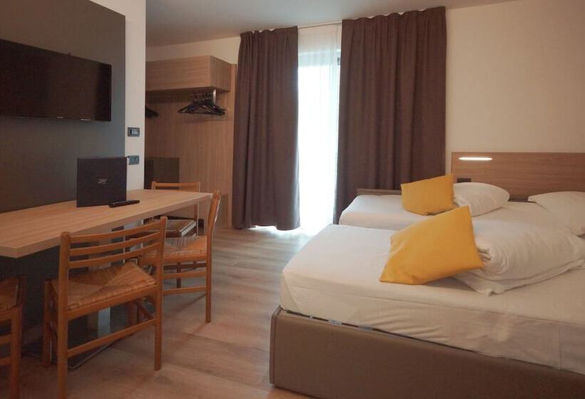 غرفة قياسية, Ambassador Suite