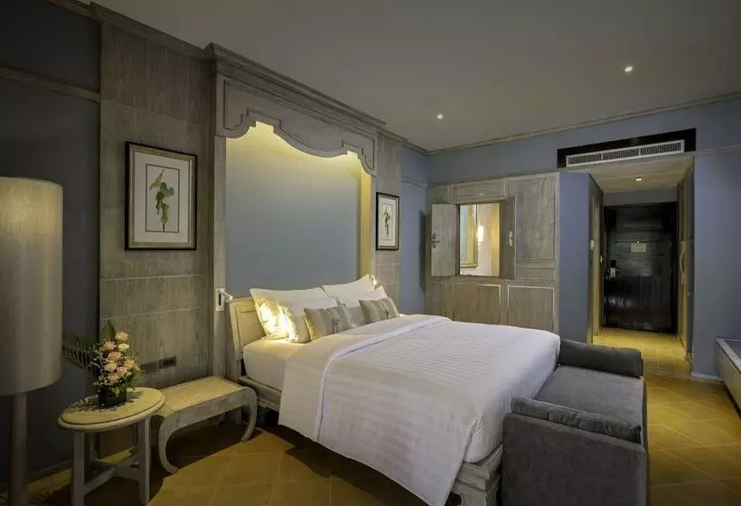 プールの見えるデラックスルーム, Aonang Villa Resort I Beach Front
