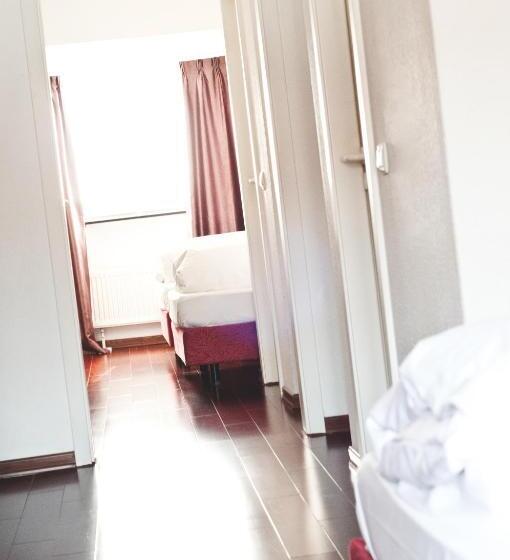 Семейный Номер, Rugs Hotel Düsseldorf