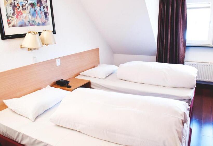 家庭间, Rugs Hotel Düsseldorf