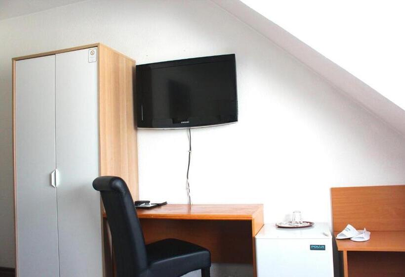 标准单人间, Rugs Hotel Düsseldorf