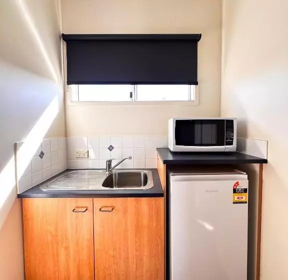 اتاق اجرایی با تخت بزرگ, Boulevard Lodge Bundaberg