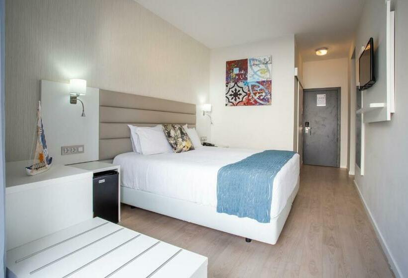 חדר סטנדרט, Carvi Beach