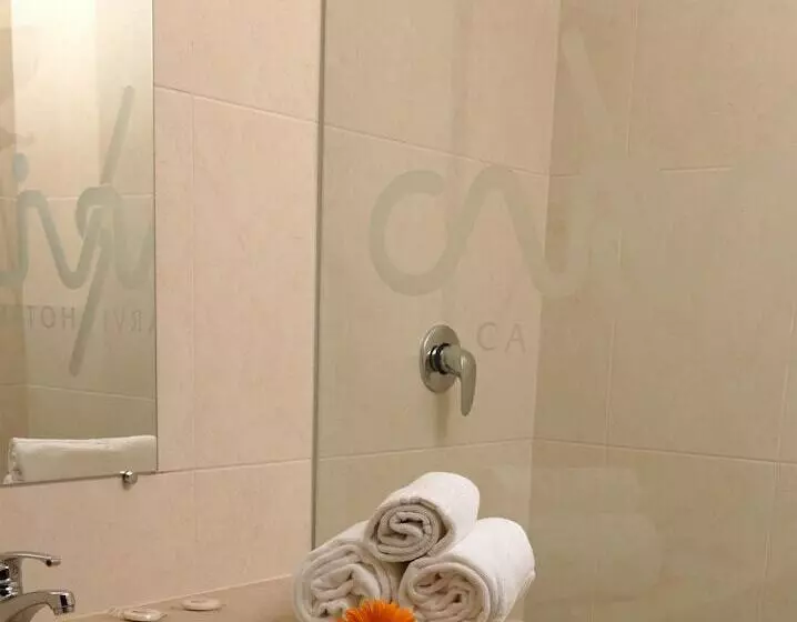 اتاق استاندارد سه نفره با چشم‌انداز کنار دریا, Carvi Beach