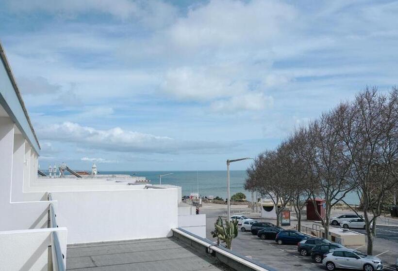 חדר סטנדרט לשלושה עם נוף צדדי לים, Carvi Beach