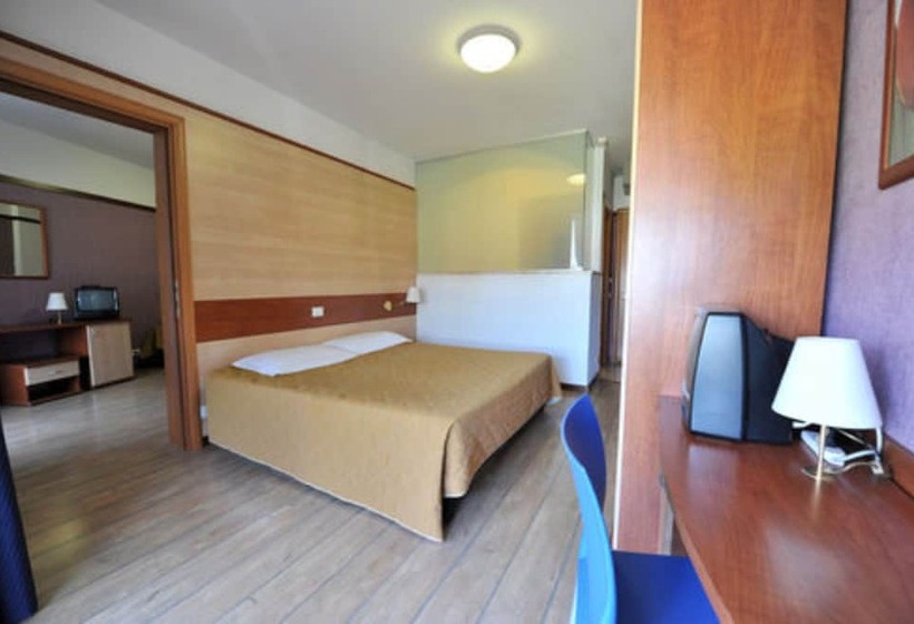 スタンダードトリプルルーム, Centro Turistico Gardesano