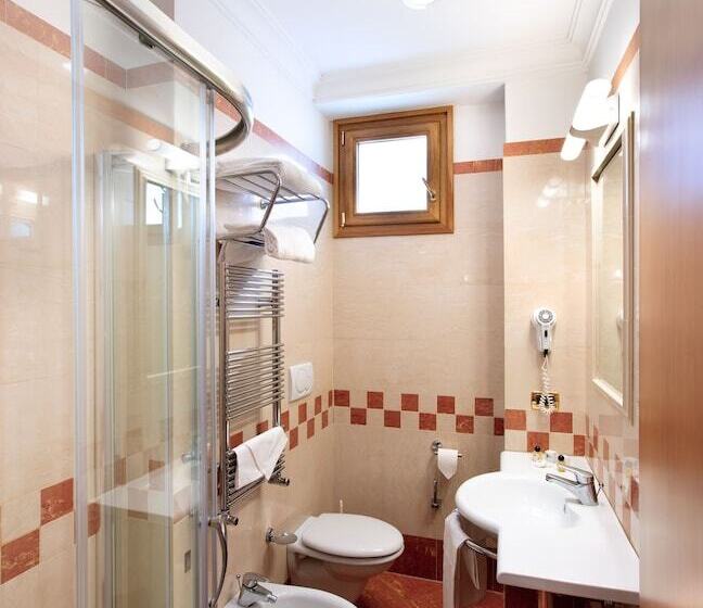 スタンダードトリプルルーム, Gardenia Sorrento