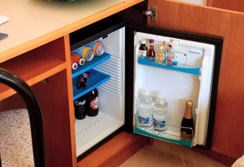 اتاق استاندارد چهار تخته, Gardenia Sorrento