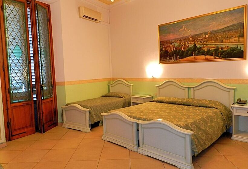 اتاق خانوادگی, Desiree