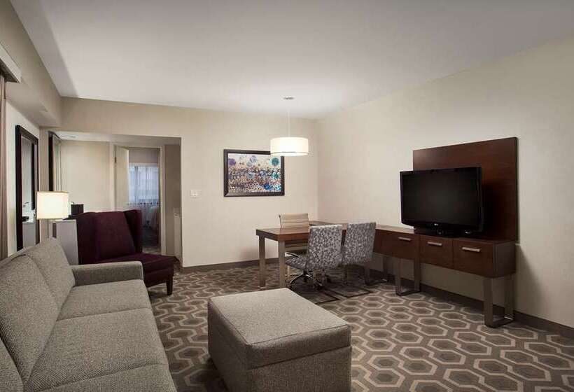 Президентский Люкс, Embassy Suites Boston Logan Airport