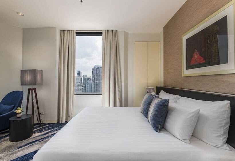 اتاق لوکس با تخت بزرگ, Emporium Suites By Chatrium