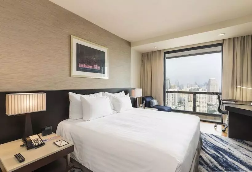 سوییت لوکس, Emporium Suites By Chatrium