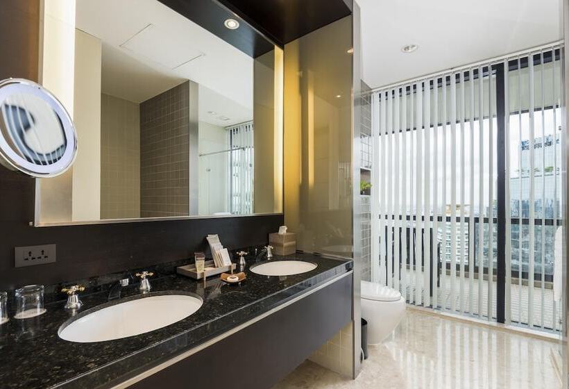 سوئیت مدیریتی 2 خوابه, Emporium Suites By Chatrium