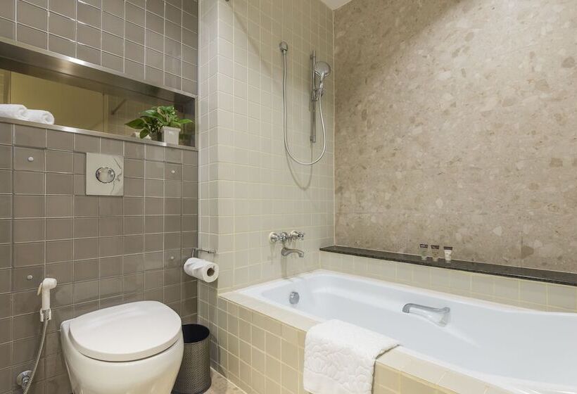 اتاق اجرایی, Emporium Suites By Chatrium