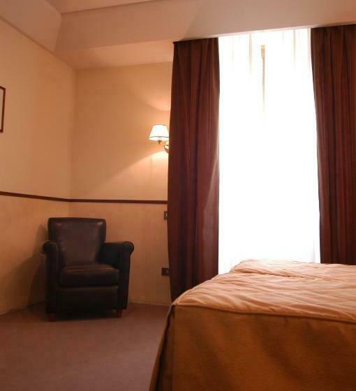 חדר סטנדרט יחיד, Garda