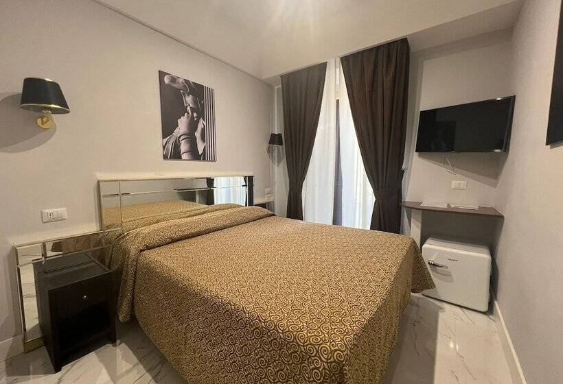 חדר סטנדרט, Garda