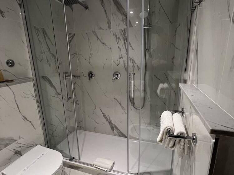 חדר סטנדרט, Garda