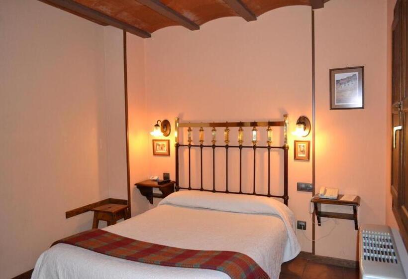 חדר אקונומי, Hostal Santa Agueda
