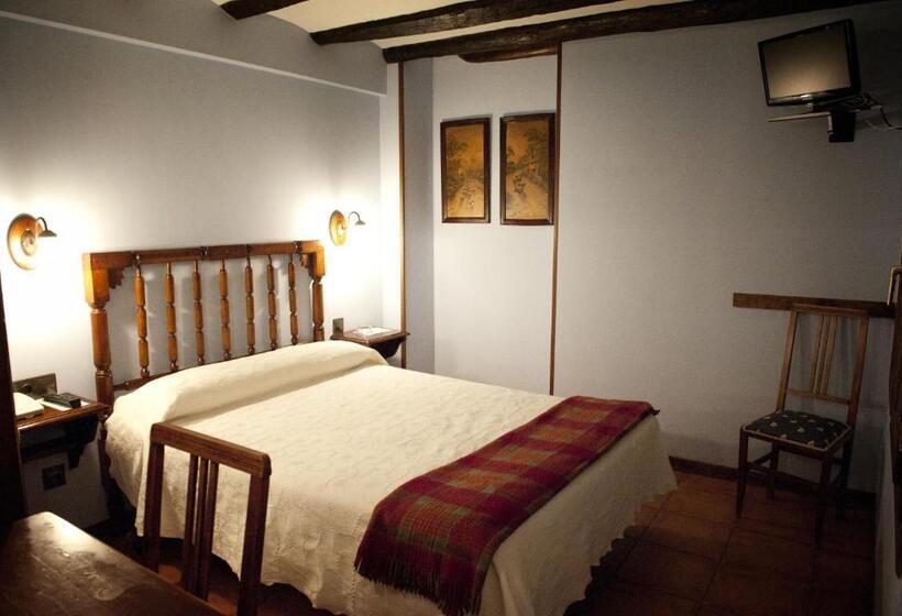 חדר אקונומי, Hostal Santa Agueda