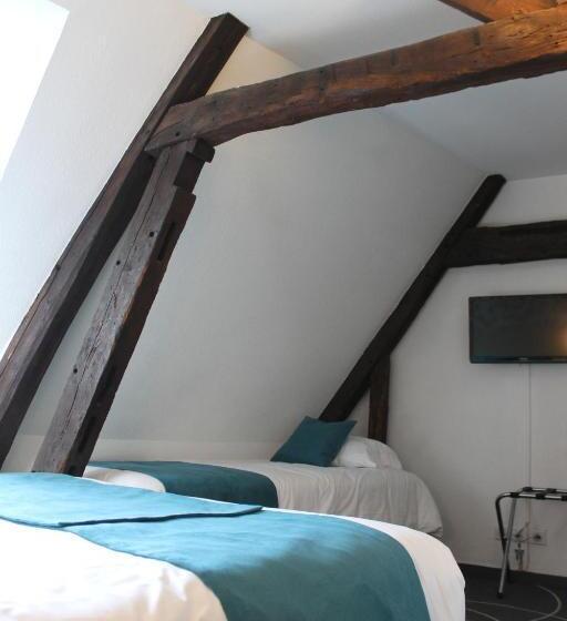 标准三人间, Hôtel Le Blason