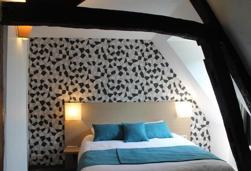 חדר סטנדרט לשלושה, Hôtel Le Blason