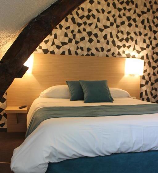 חדר סטנדרט לשלושה, Hôtel Le Blason