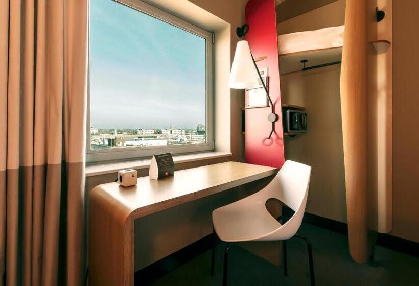 Номер Стандарт, Ibis Amsterdam City West