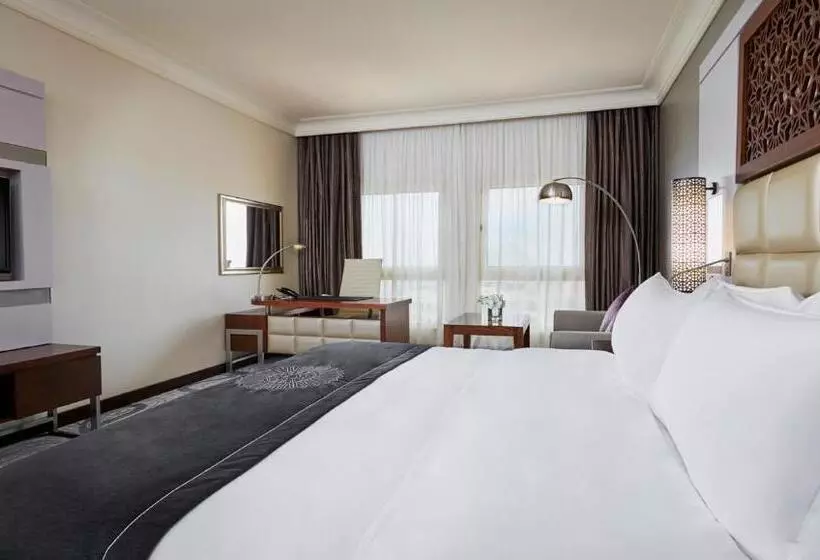 キングサイズベッドのクラシックルーム, Intercontinental Doha Beach & Spa, An Ihg