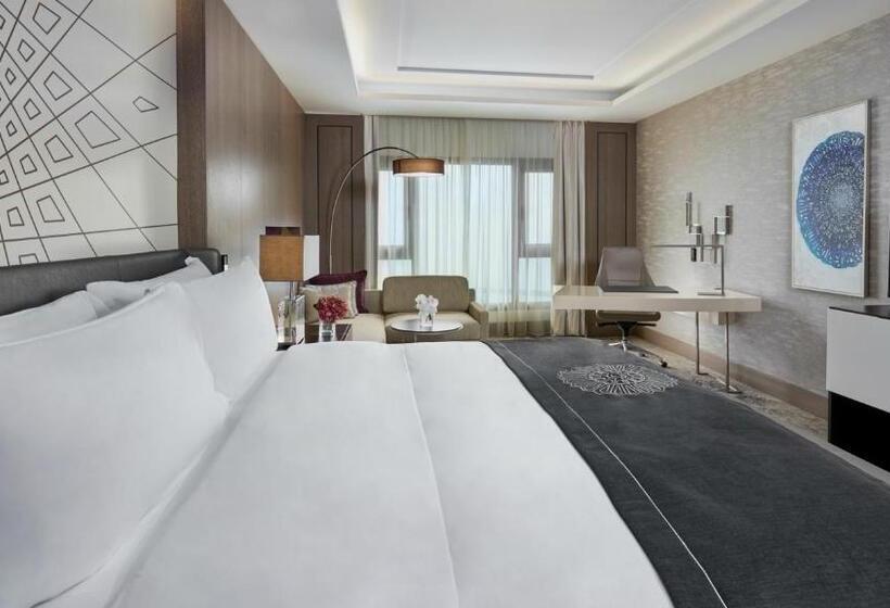 Club Room King Bed, Intercontinental Doha Beach & Spa, An Ihg
