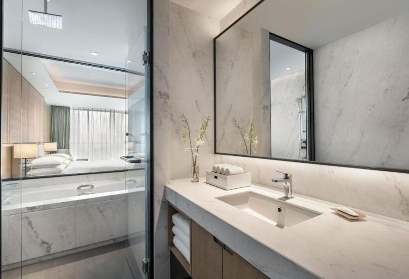 Standard-studio, Marriott Executive Apartments Chongqing